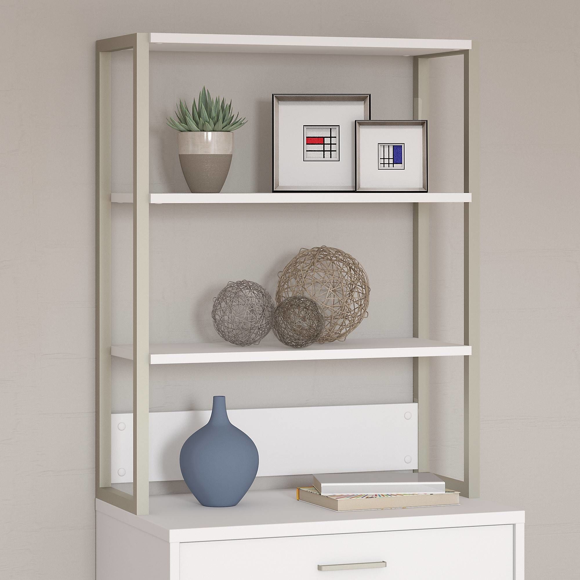 Simple Bookcase Hutch with Simple Decor