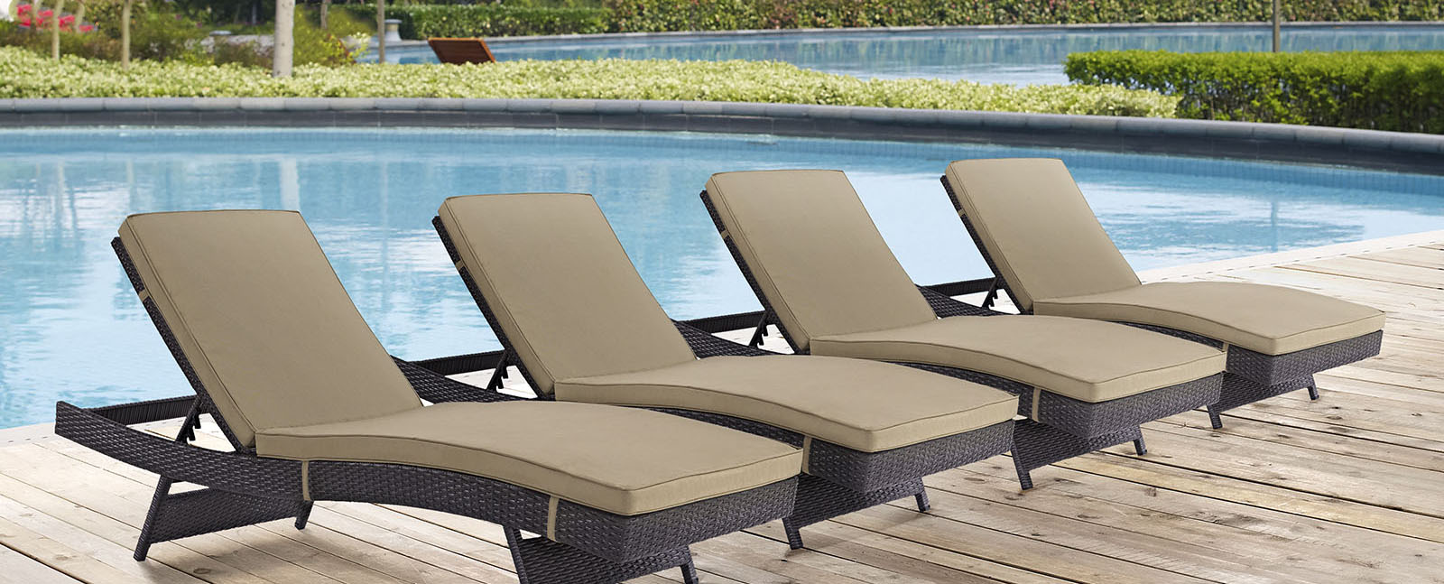 outdoor daybeds and lounge chairs