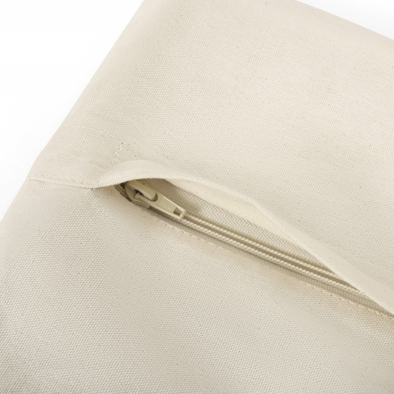 312060 Pillows Detail 3