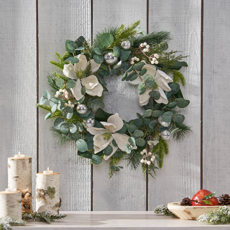 316192 Mariette 21.75" Eucalyptus and Pine Artificial Wreath with Magnolias, Green and White