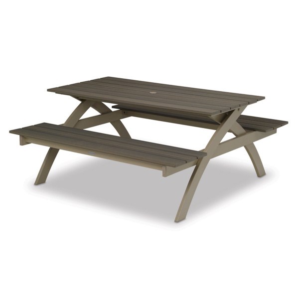 1P8W Plymouth Bay Picnic Table With Umbrella Hole