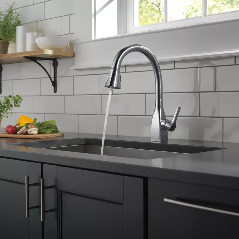 9183 Ar Dst Mateo Single Handle Pull Down Kitchen Faucet With Shieldspray Technology 3