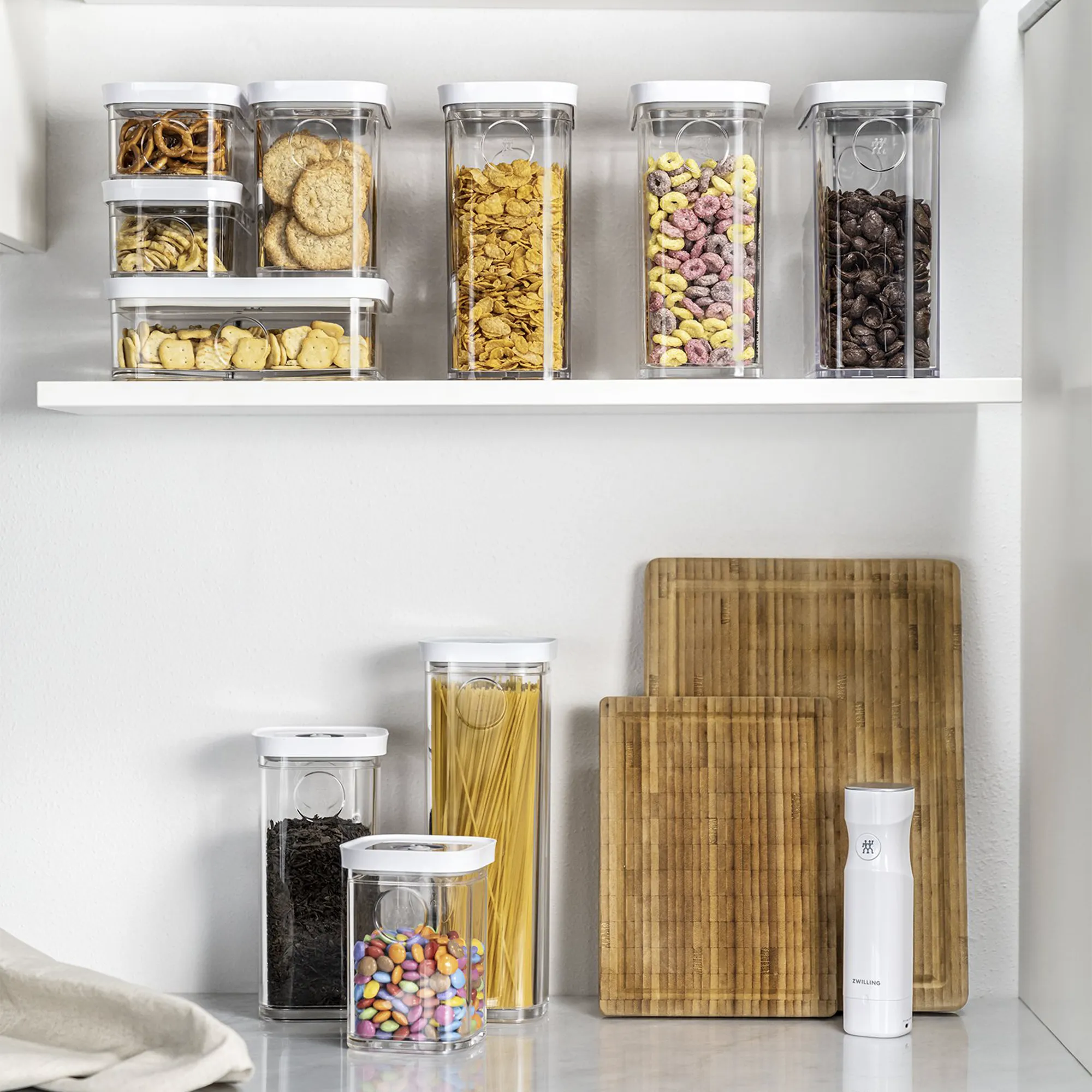 https://www.homethreads.com/files/zwilling/1025971-zwilling-fresh-save-cube-box-set-3-pc-plasic-airtight-dry-food-storage-container-small-cube-set-2.webp