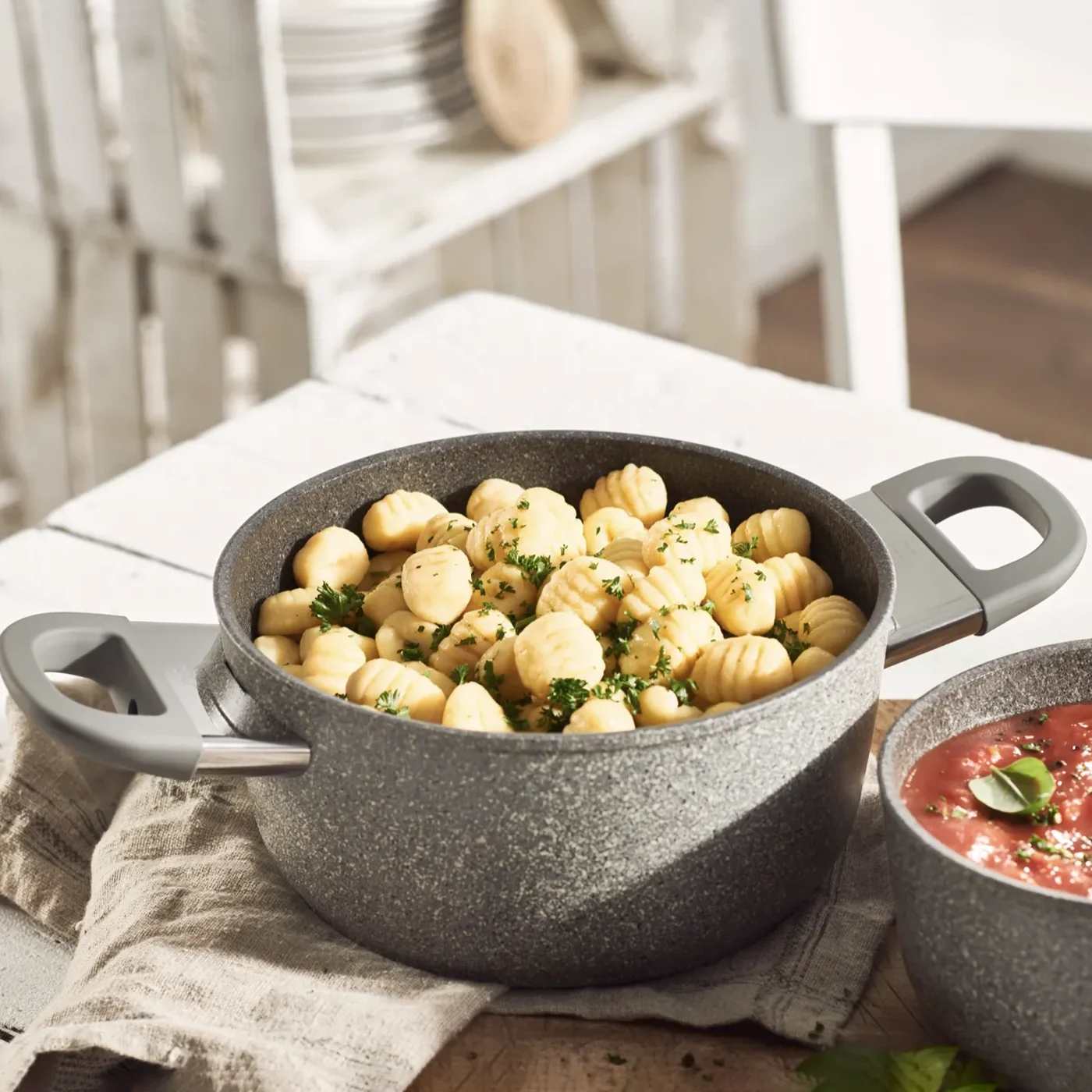 https://www.homethreads.com/files/zwilling/75003-098-0-ballarini-parma-plus-by-henckels-49-qt-aluminum-nonstick-dutch-oven-with-lid-made-in-italy-4.webp