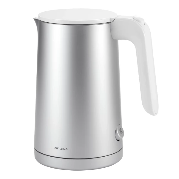 https://www.homethreads.com/files/zwilling/thumbs/1022058-zwilling-enfinigy-cool-touch-1-liter-electric-kettle-cordless-tea-kettle-hot-water-silver-6.webp